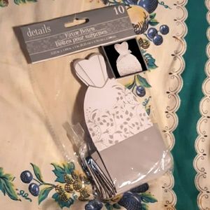 Details Accessories Wedding Dress Favor Boxs